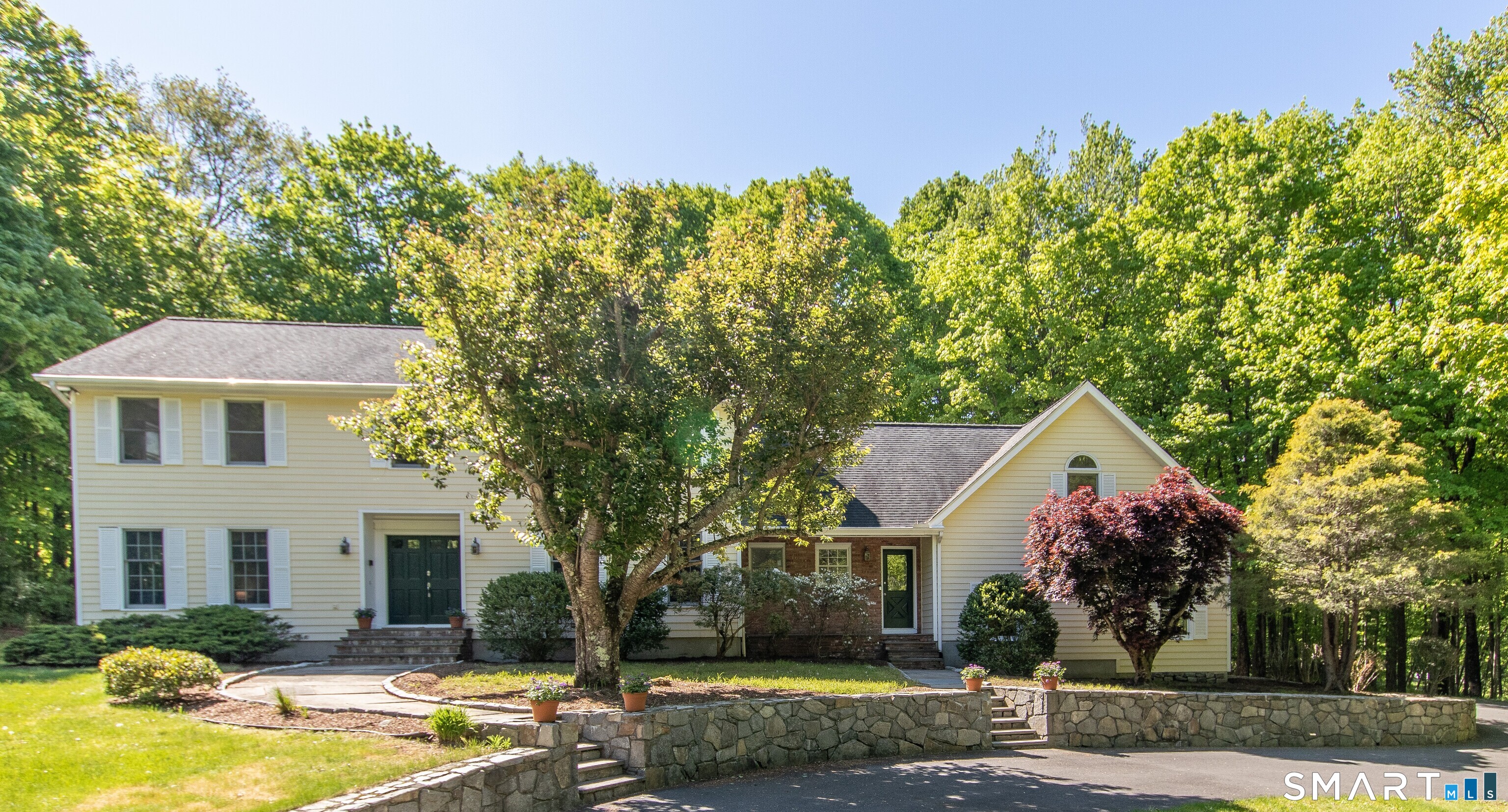 44 High Ridge Road, Redding, CT 06896 | For Sale at $1,039,000