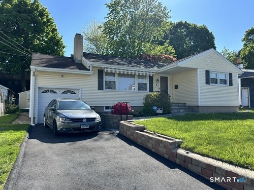  single family home for sale located at 8 Lincoln Avenue, Norwalk, CT 06854