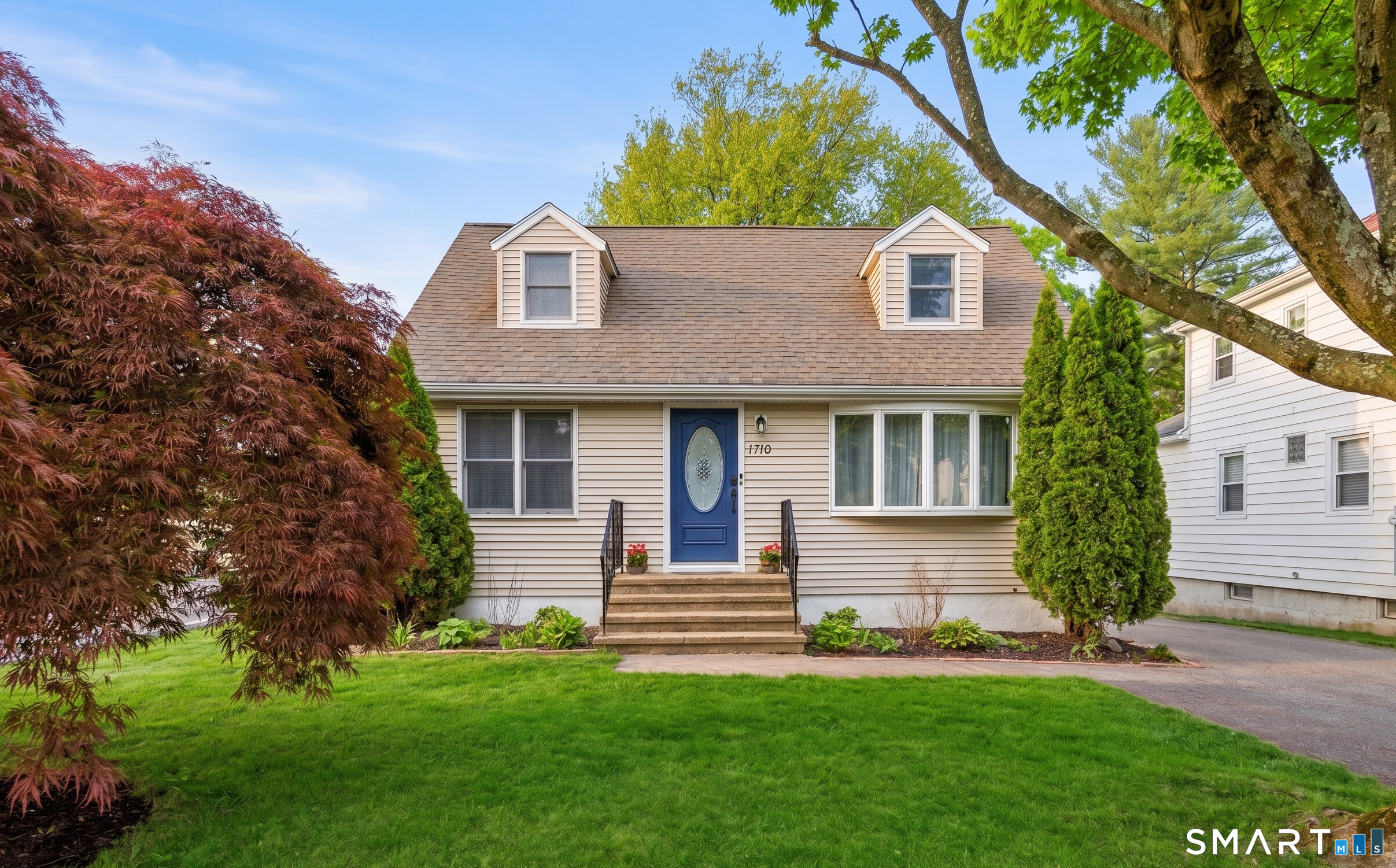 1710 Stratfield Road, Fairfield, CT 06825 | For Sale at $679,000