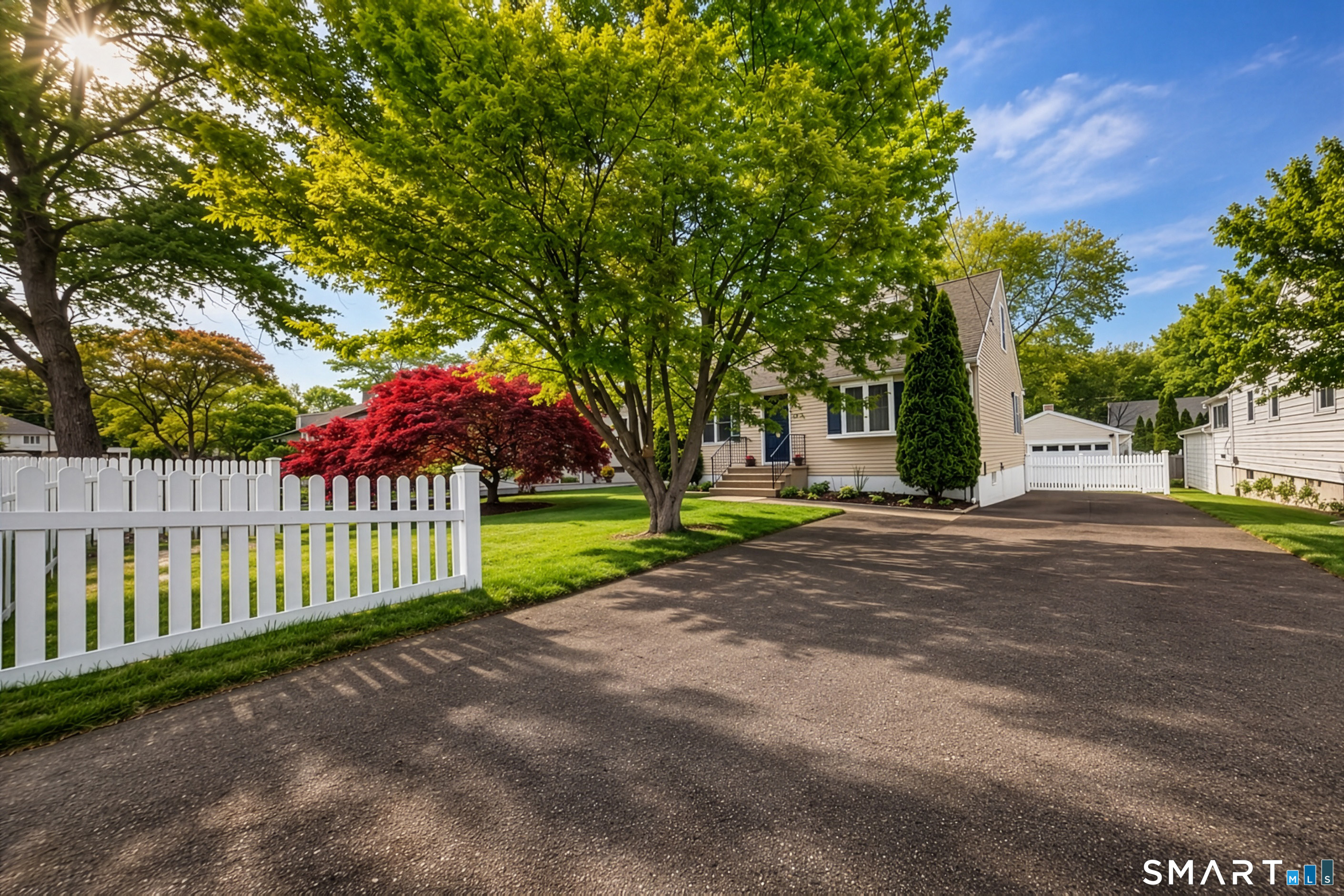 1710 Stratfield Road, Fairfield, CT 06825 | For Sale at $729,000