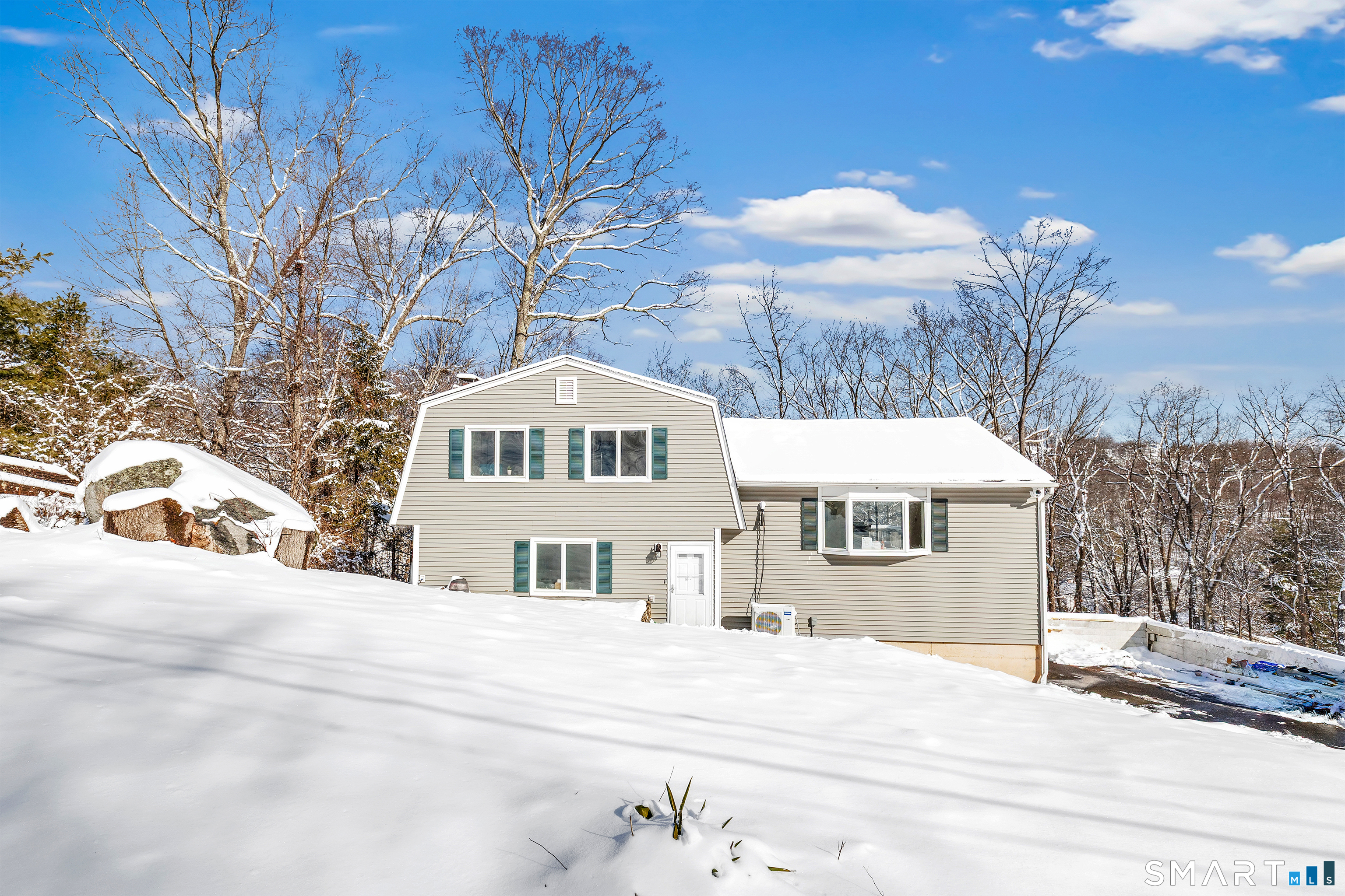 17 Stage Road, Brookfield, CT 06804 | For Sale at $549,900