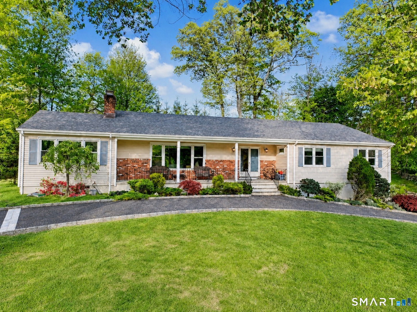 118 Davenport Ridge Lane, Stamford, CT 06903 | For Sale at $1,350,000