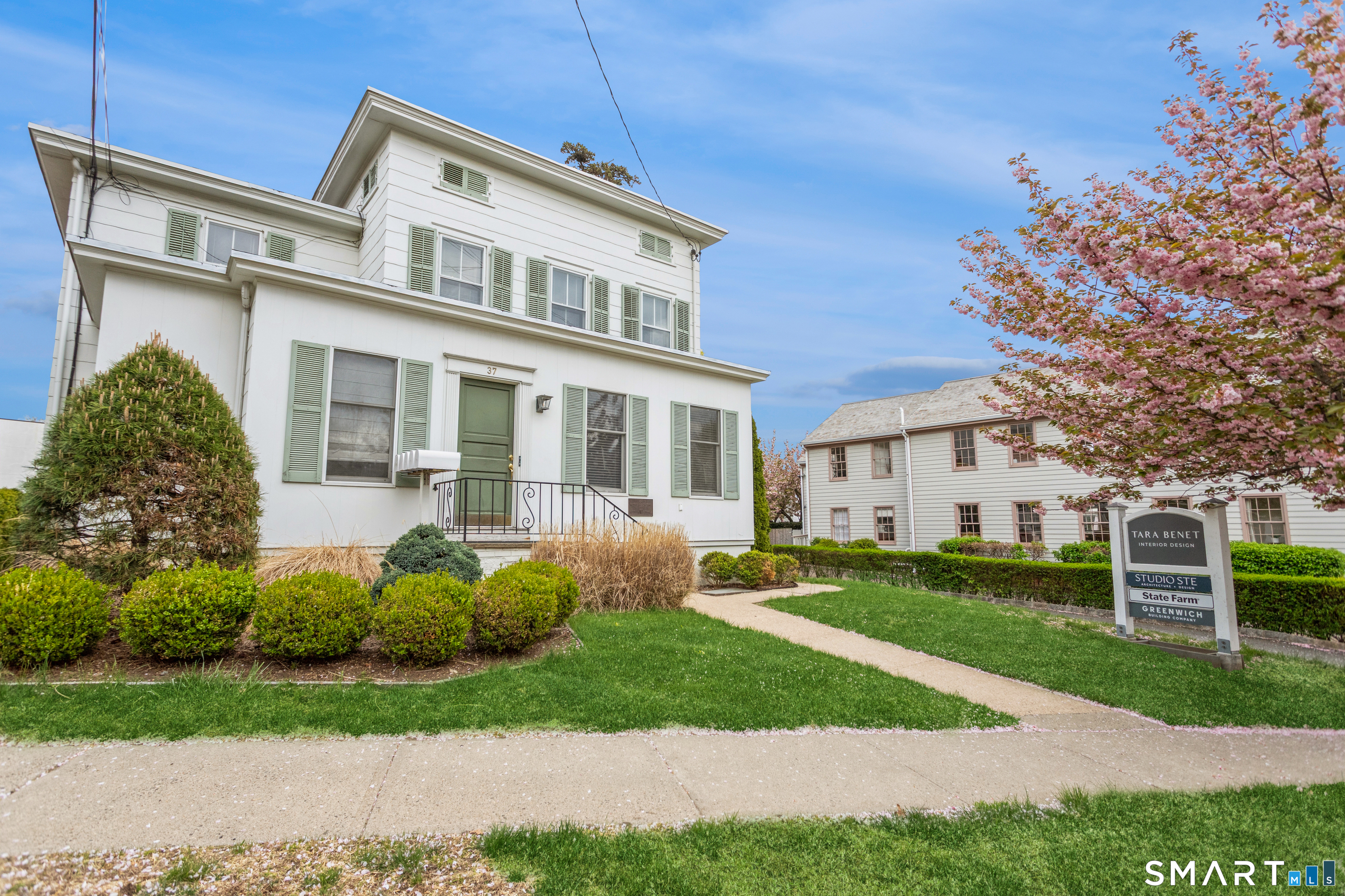 37 Arch Street, Greenwich, CT 06830 | For Sale at $3,600,000