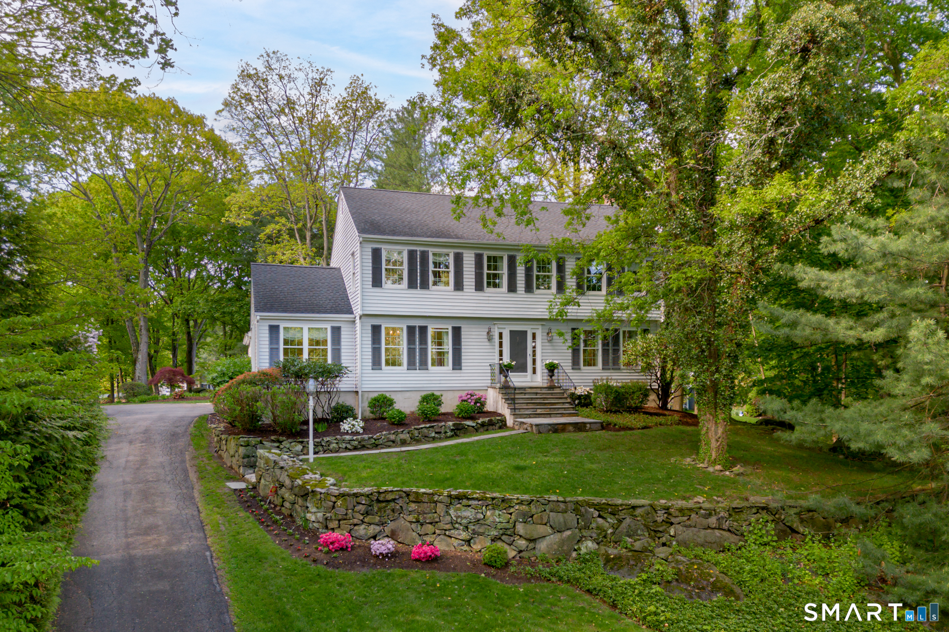 115 Tokeneke Road, Darien, CT 06820 | For Sale at $1,695,000