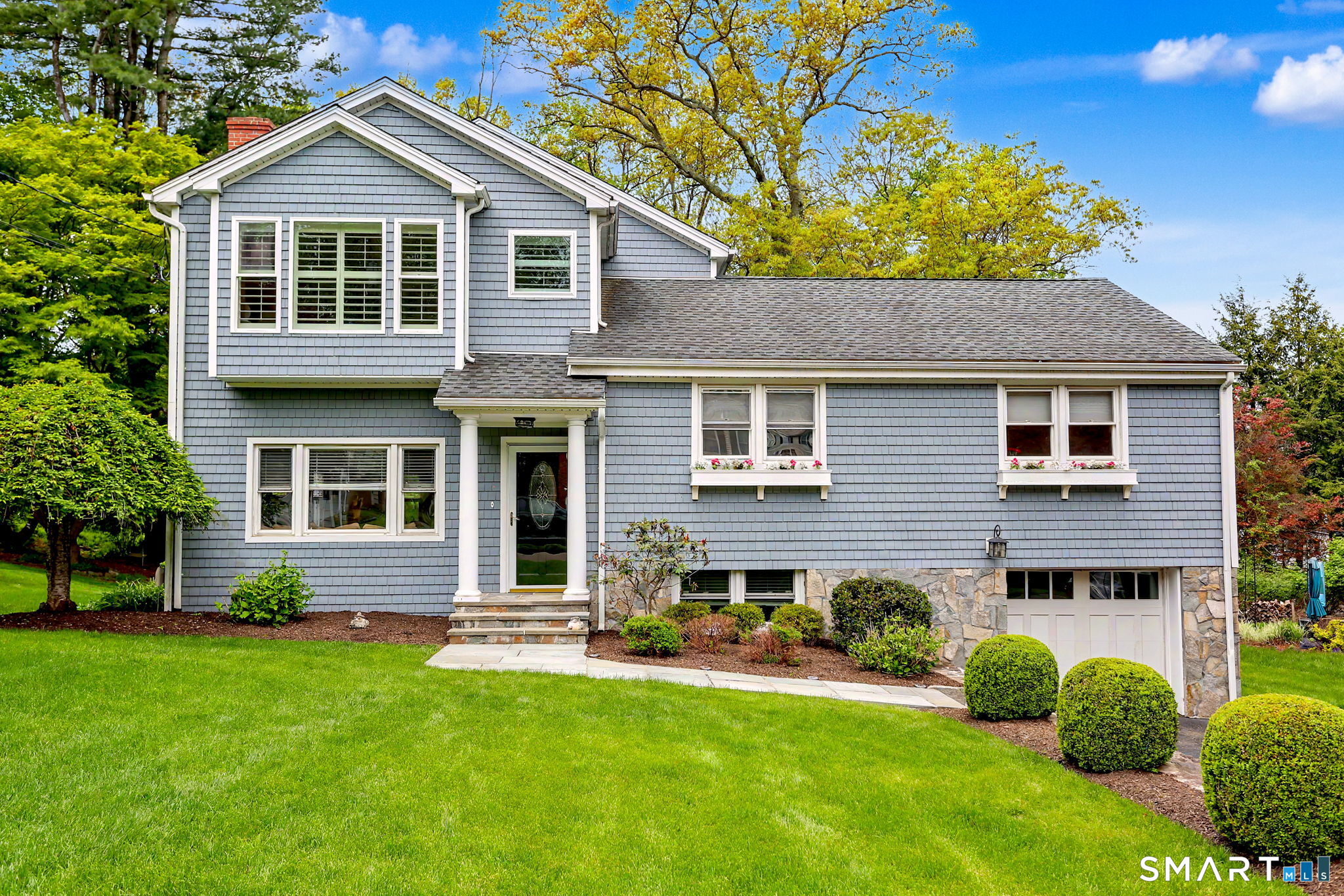 73 Oxbow Road, Fairfield, CT 06824 | For Sale at $1,000,000