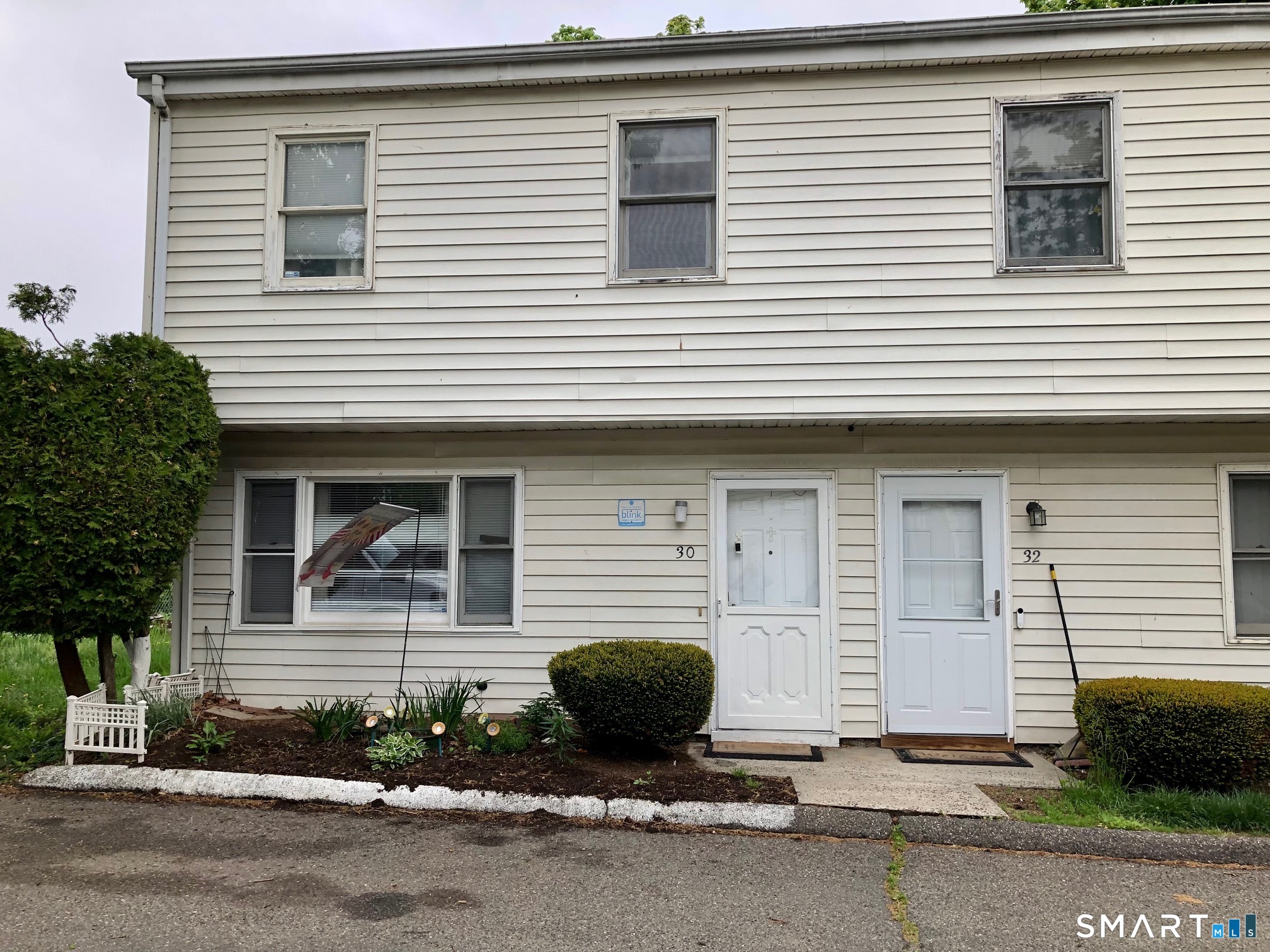 30 Yarrington Court, 30, Bridgeport, CT 06607 | For Sale at $250,000