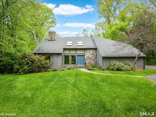 Waterfront contemporary single family home for sale located at 171 Blackberry Drive, Stamford, CT 06903