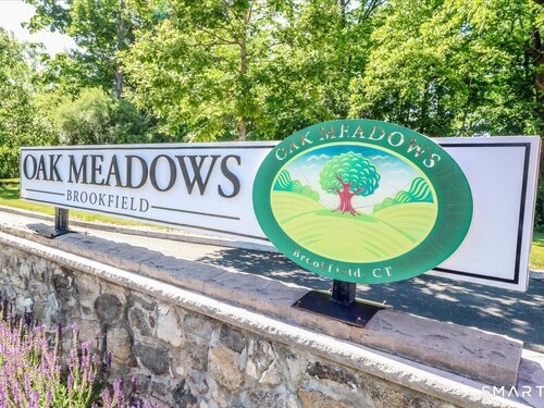  townhouse condo for sale located at 41 Short Oak Drive, 41, Brookfield, CT 06804