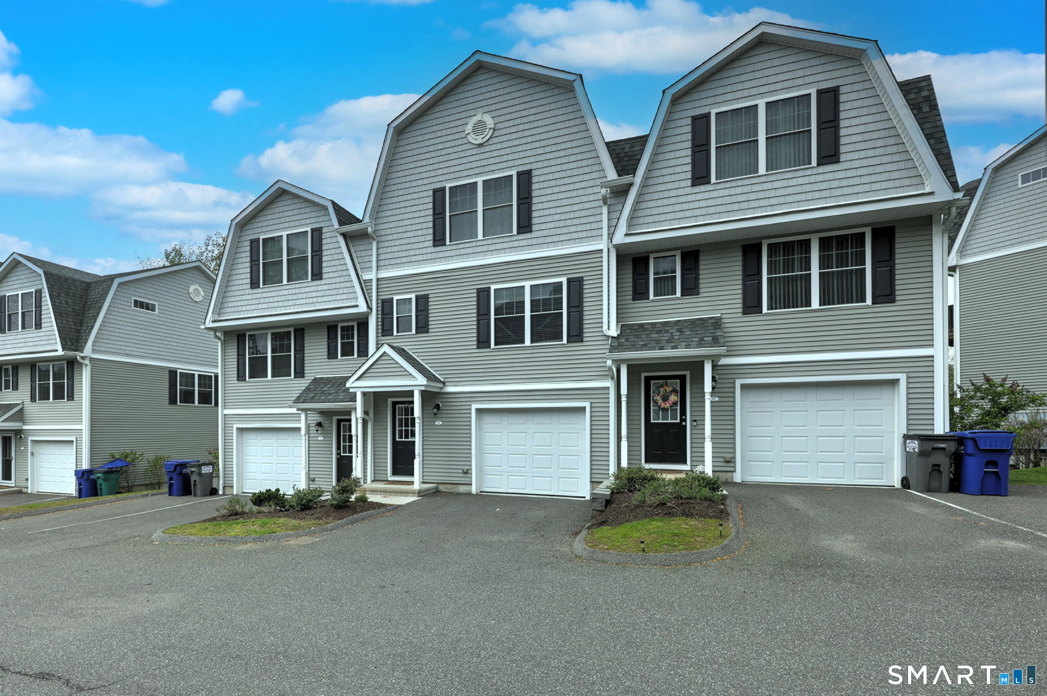10 Barnum Court, 10, Bethel, CT 06801 | For Sale at $619,900