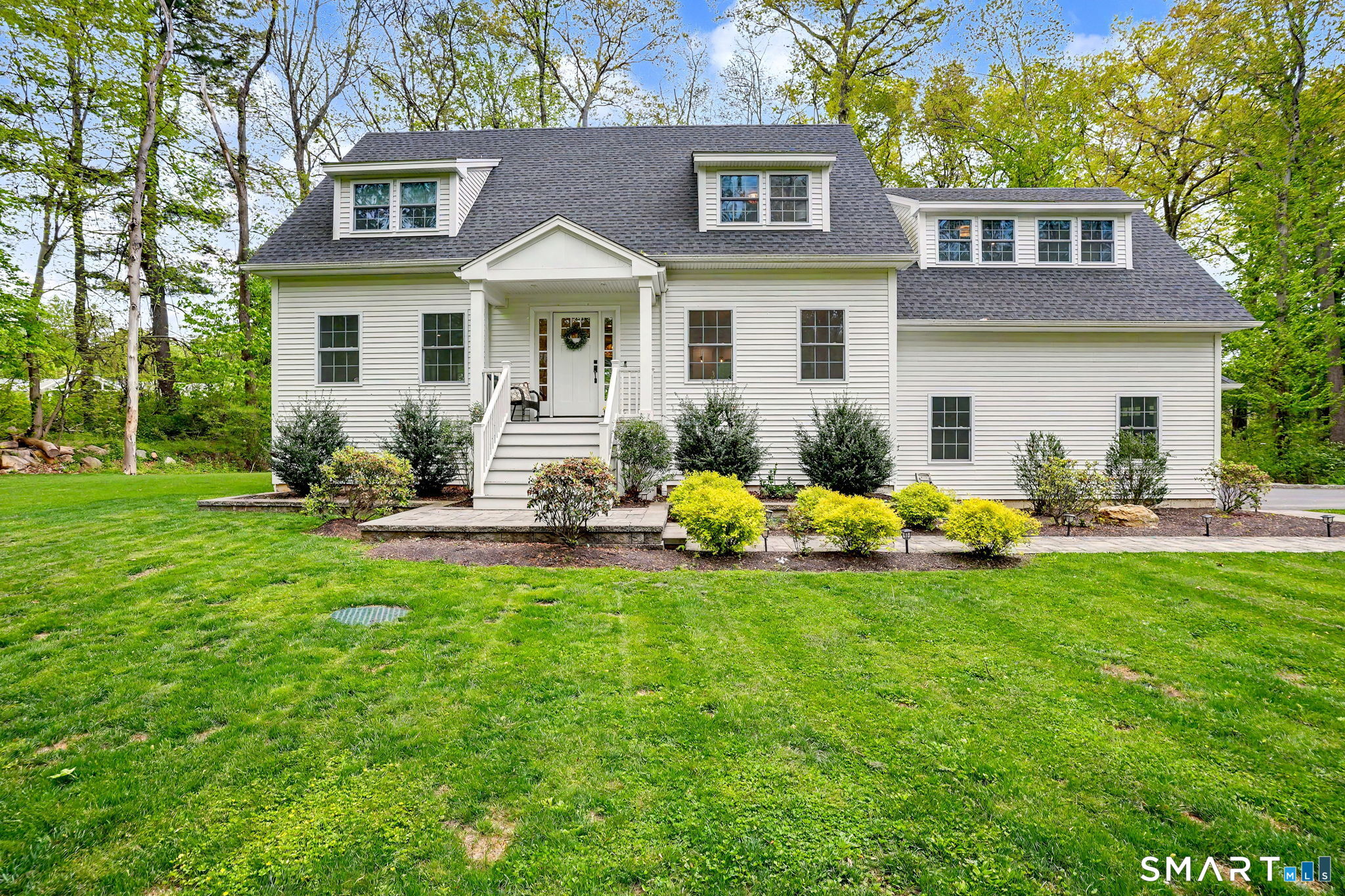 153 North Street, Trumbull, CT 06611 | For Sale at $899,000