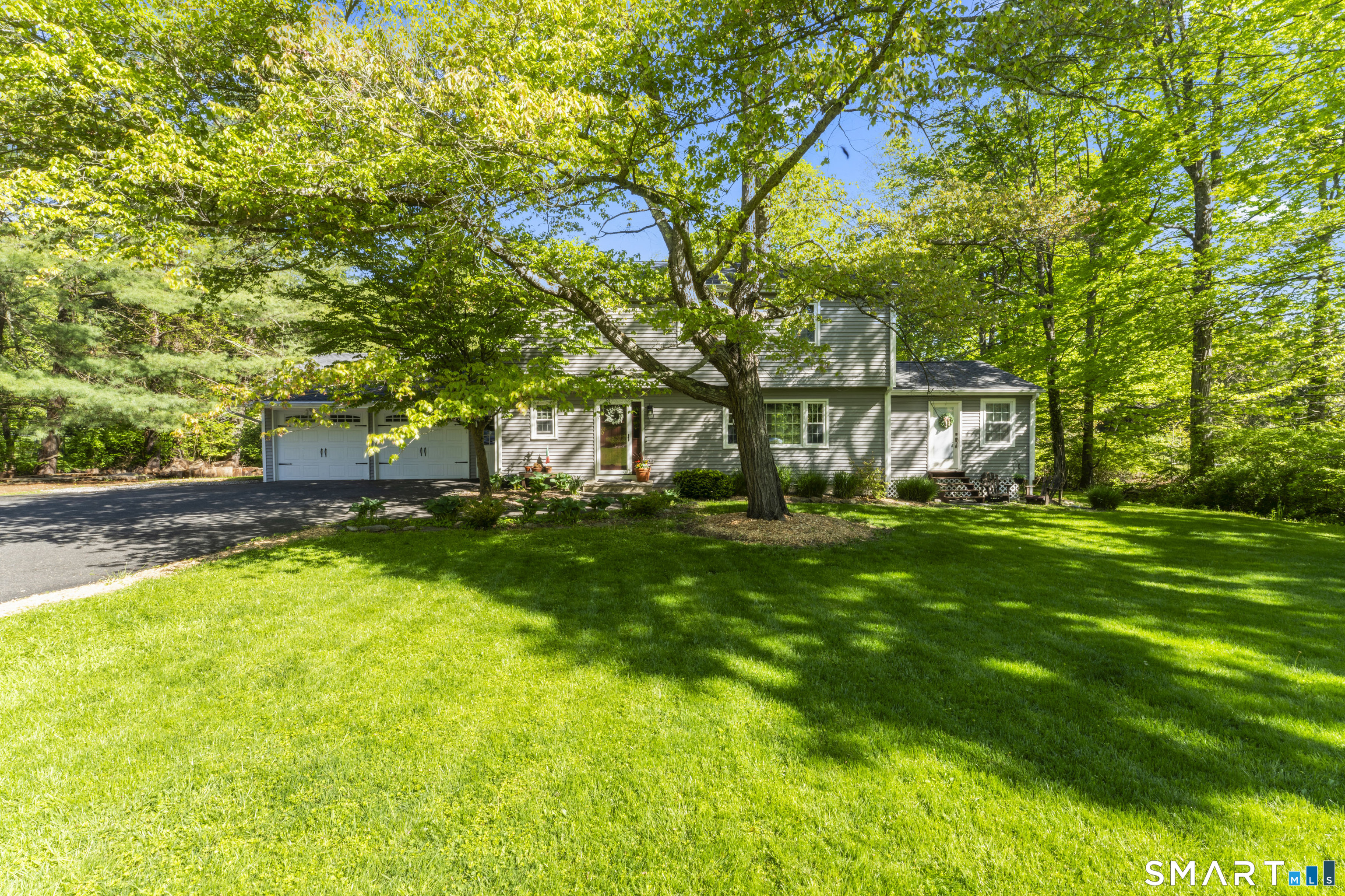 23 Hall Lane, Newtown, CT 06470 | For Sale at $729,900