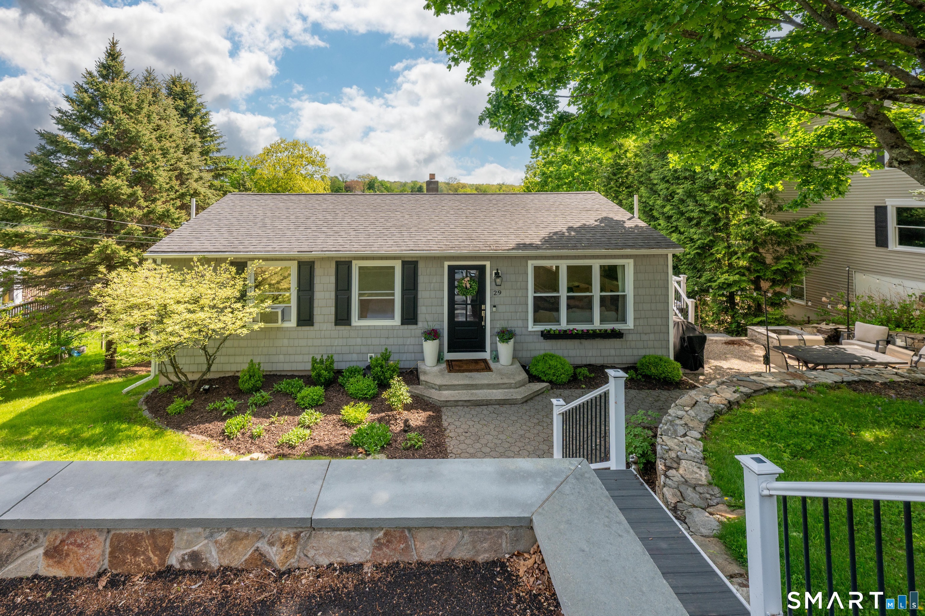 29 Berkshire Drive, Brookfield, CT 06804 | For Sale at $549,900