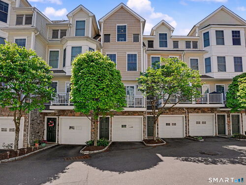  townhouse condo for sale located at 85 Camp Avenue, 14e, Stamford, CT 06907