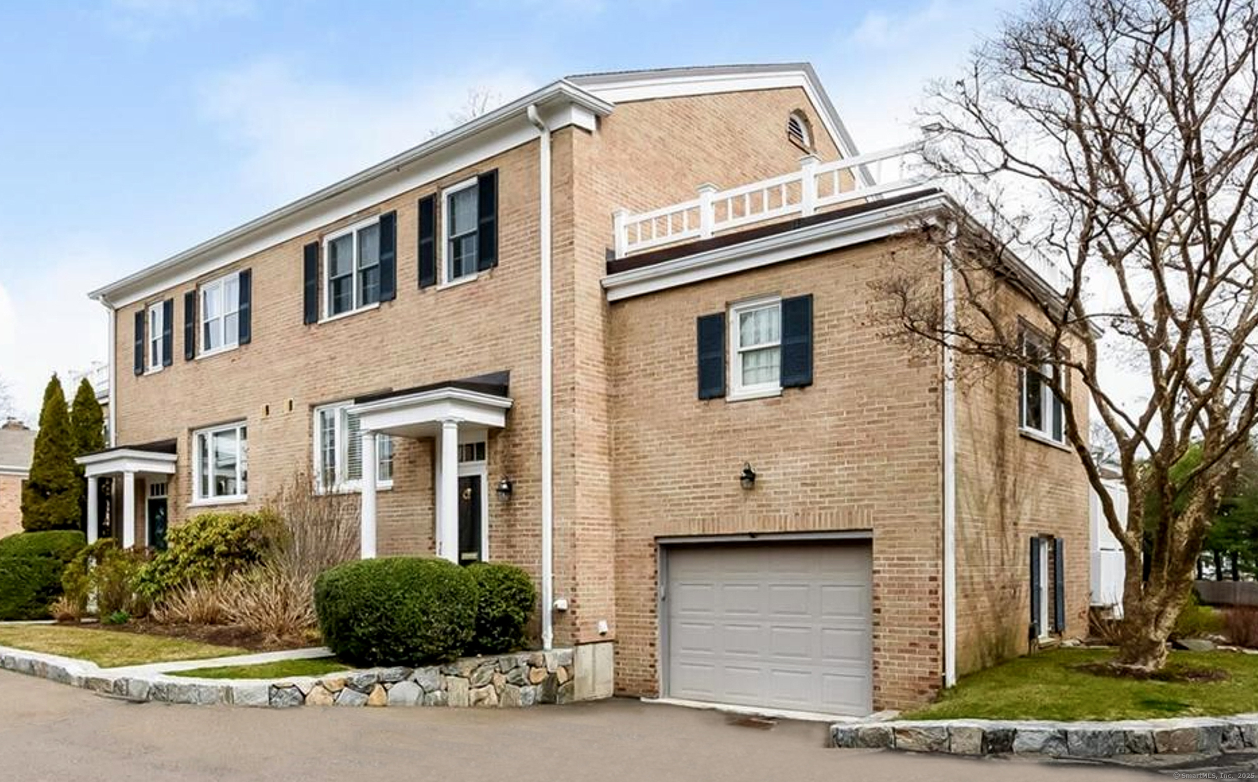 205 Main Street, 36, New Canaan, CT 06840 | For Sale at $1,395,000