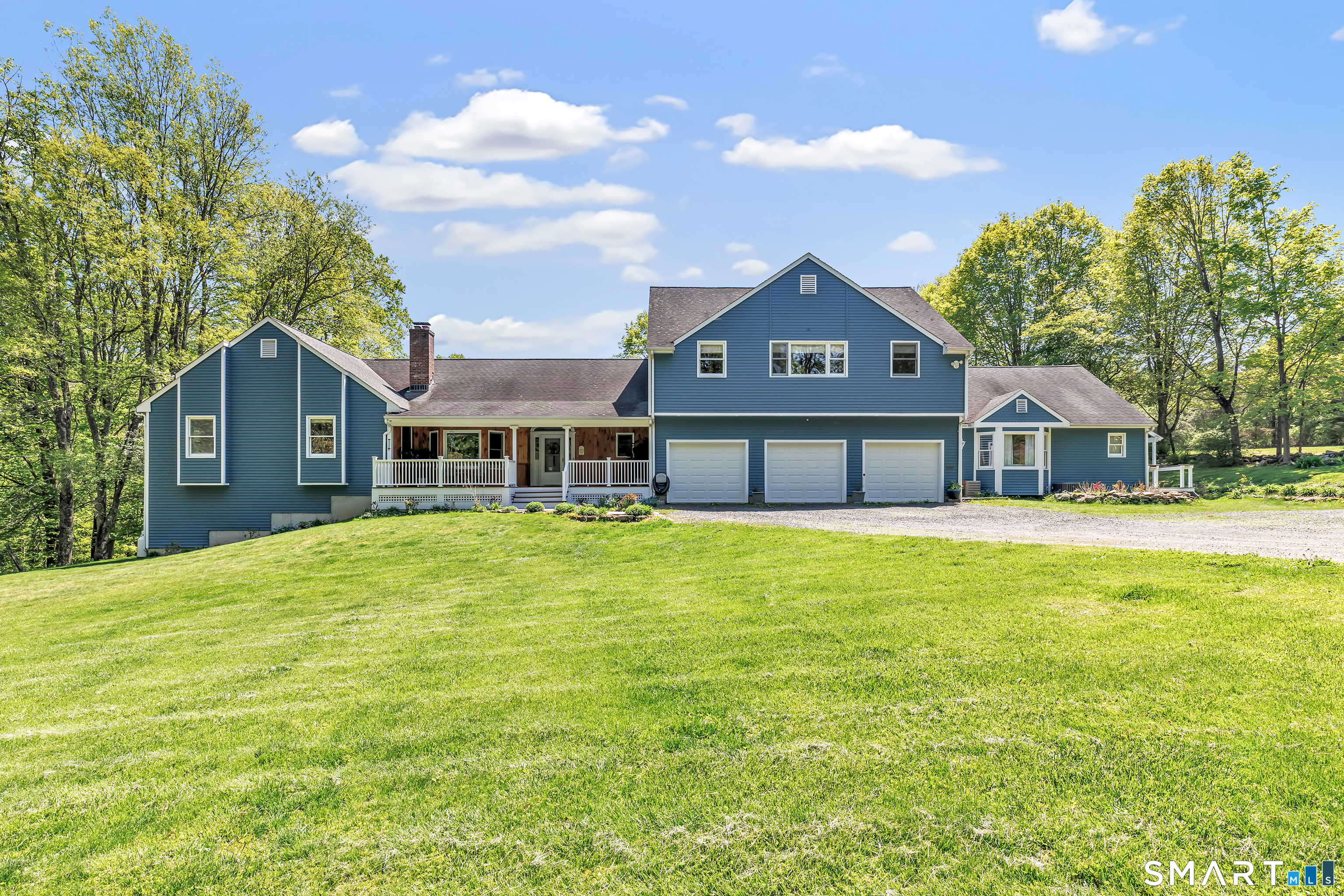 121 Picketts Ridge Road, Redding, CT 06896 | For Sale at $1,100,000