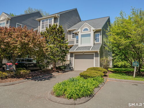  townhouse condo for sale located at 220 Algonquin Trail, 220, Trumbull, CT 06611