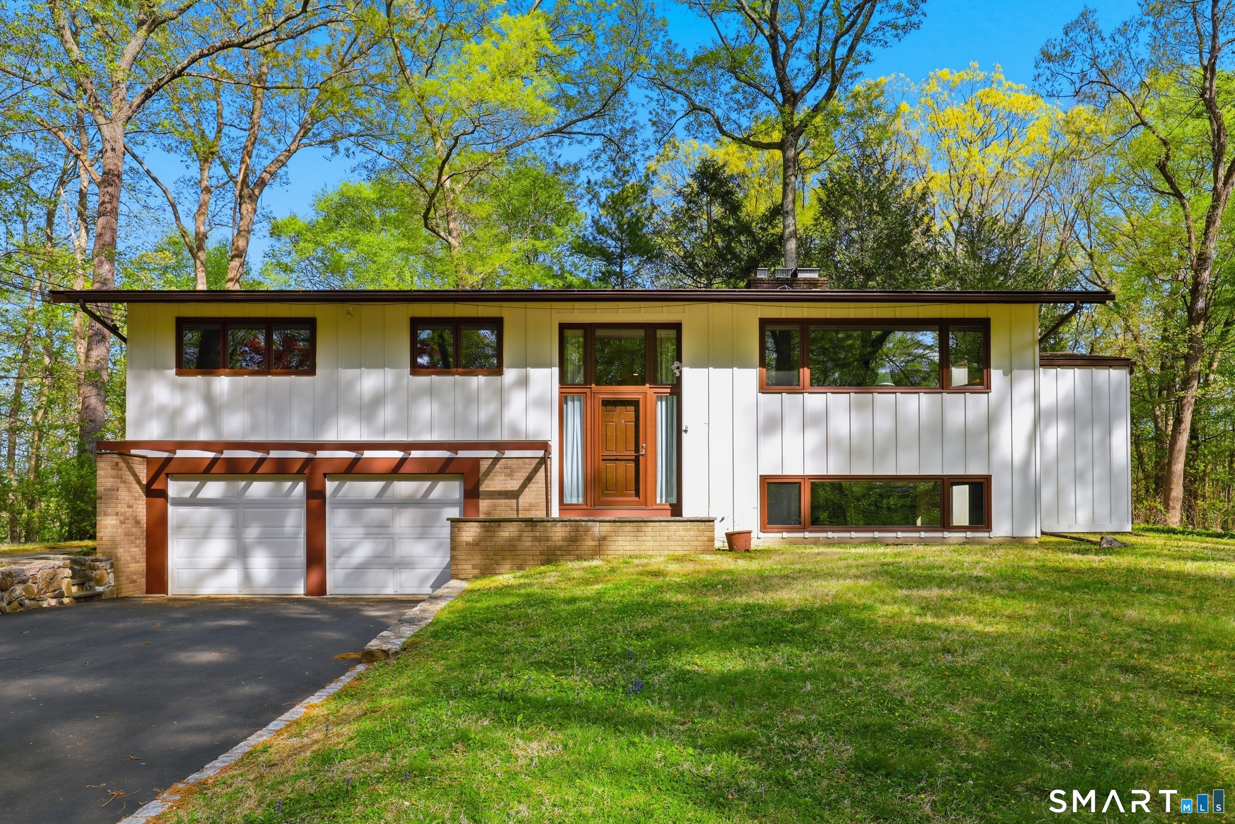 190 Red Fox Road, Stamford, CT 06903 | For Sale at $799,000