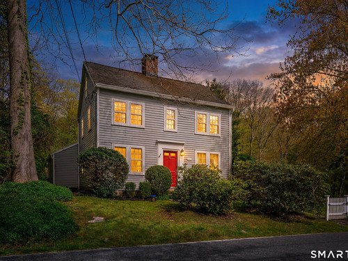  single family home for sale located at 6 High Rock Road, Newtown, CT 06482