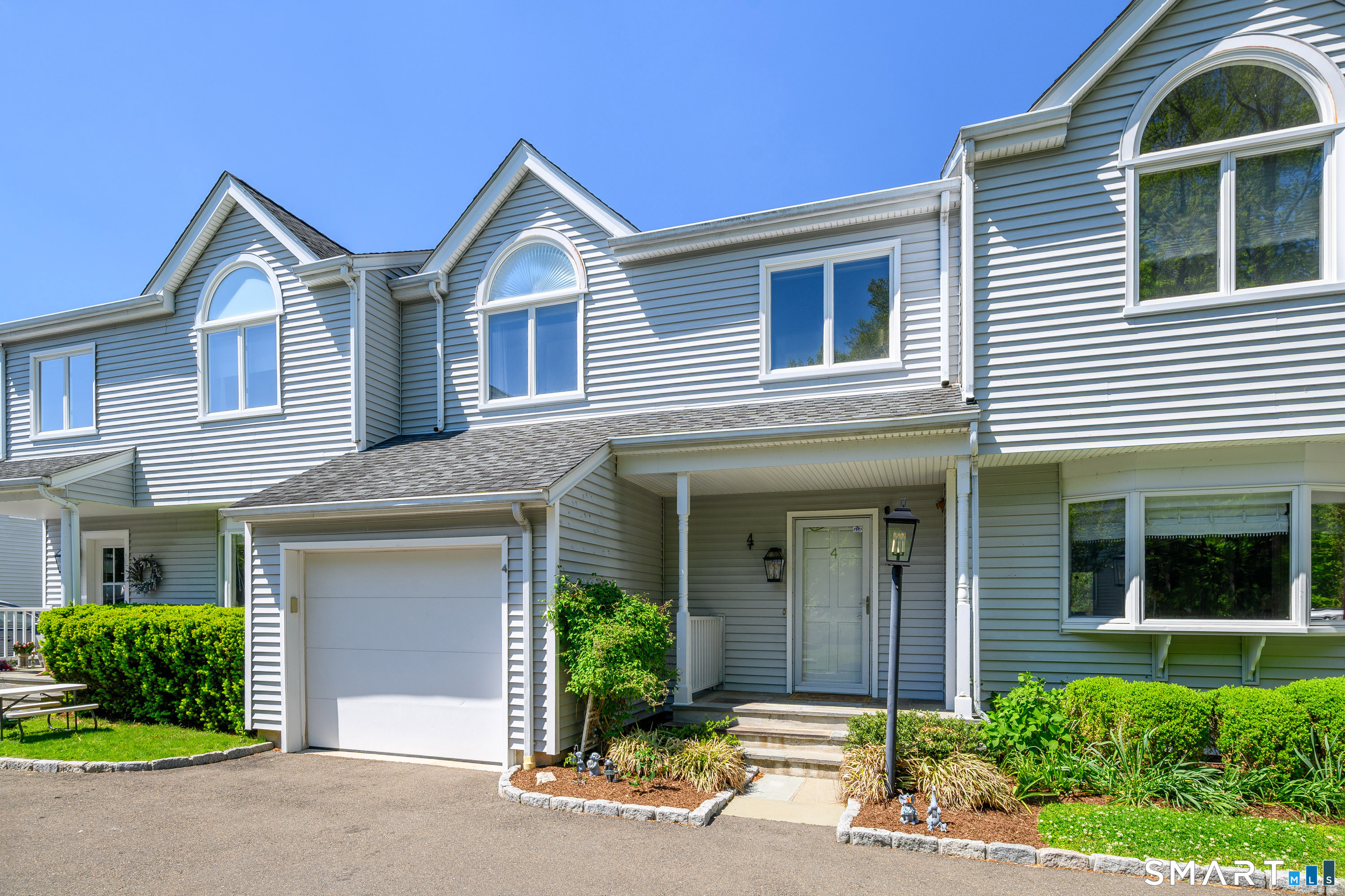 6 Caroline Farms Road, 4, Greenwich, CT 06807 | For Sale at $1,150,000