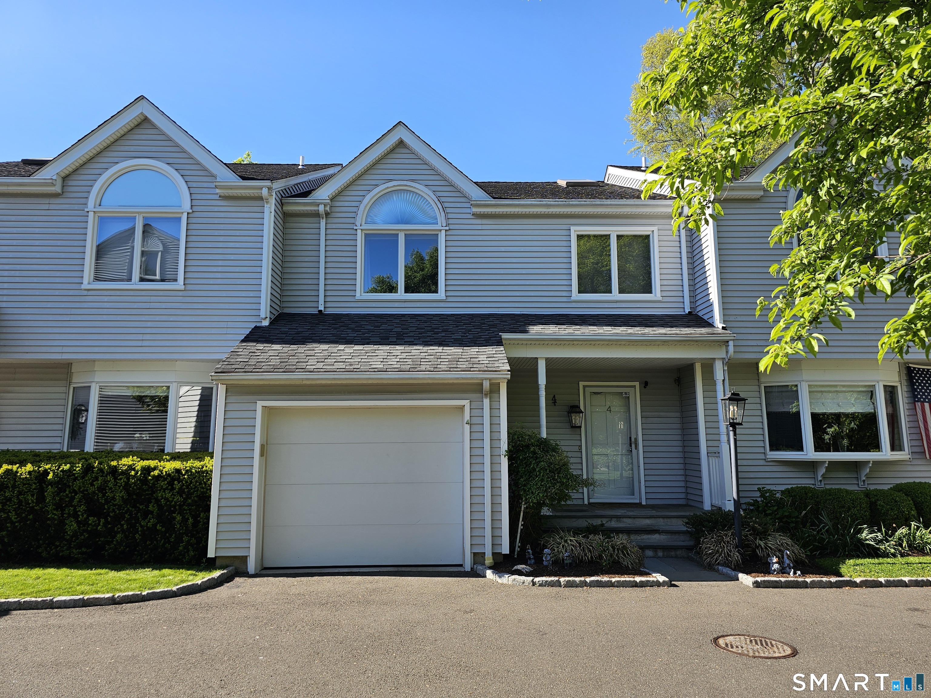 6 Caroline Farms Road, 4, Greenwich, CT 06807 | For Sale at $1,150,000