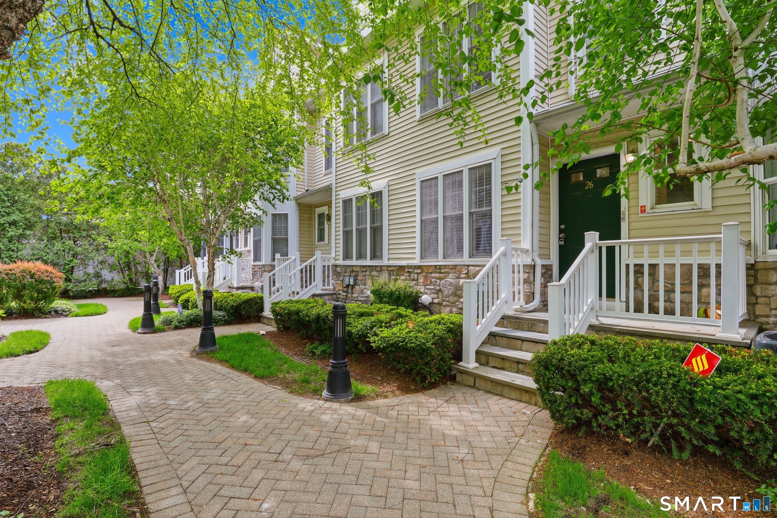 39 Maple Tree Avenue, 26, Stamford, CT 06906 | For Sale at $629,000