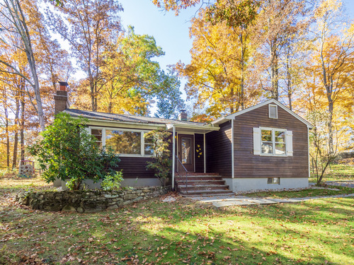  single family home for sale located at 27 Woodland Way, Ridgefield, CT 06877