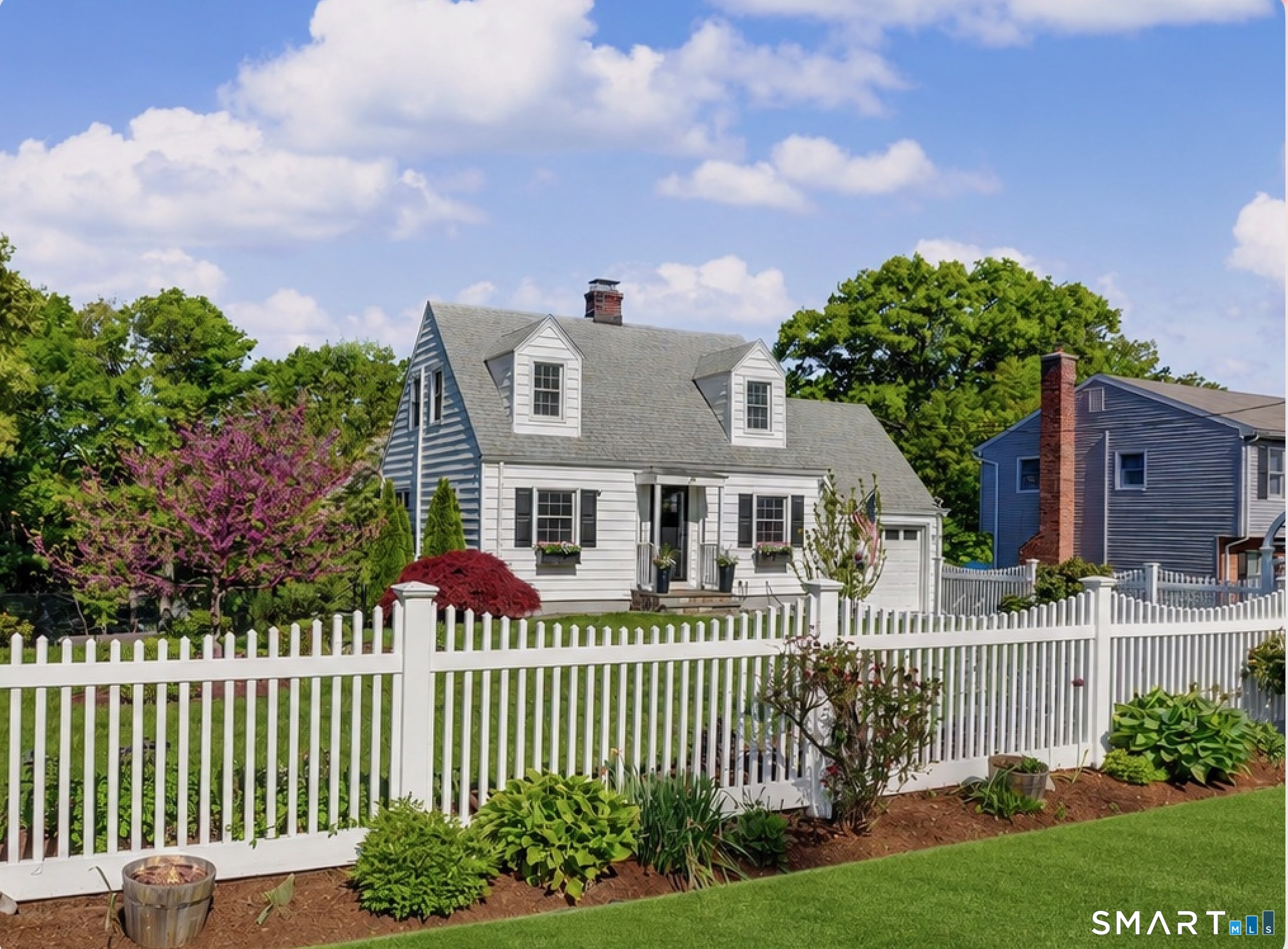 40 Woodbury Avenue, Stamford, CT 06907 | For Sale at $725,000