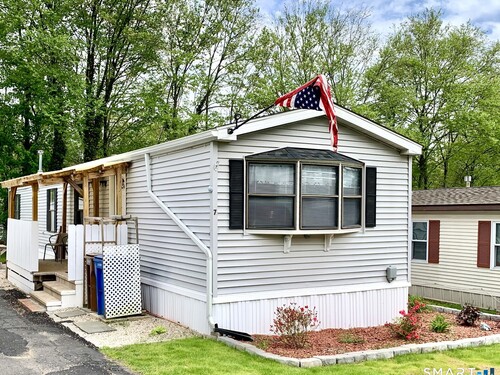  single family home for sale located at 7 Woodland Park, Shelton, CT 06484