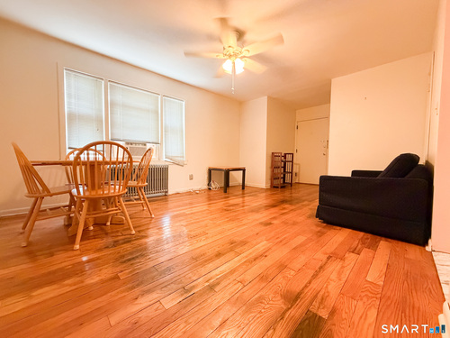  co-op home for sale located at 290 North Bishop Avenue, 24, Bridgeport, CT 06610