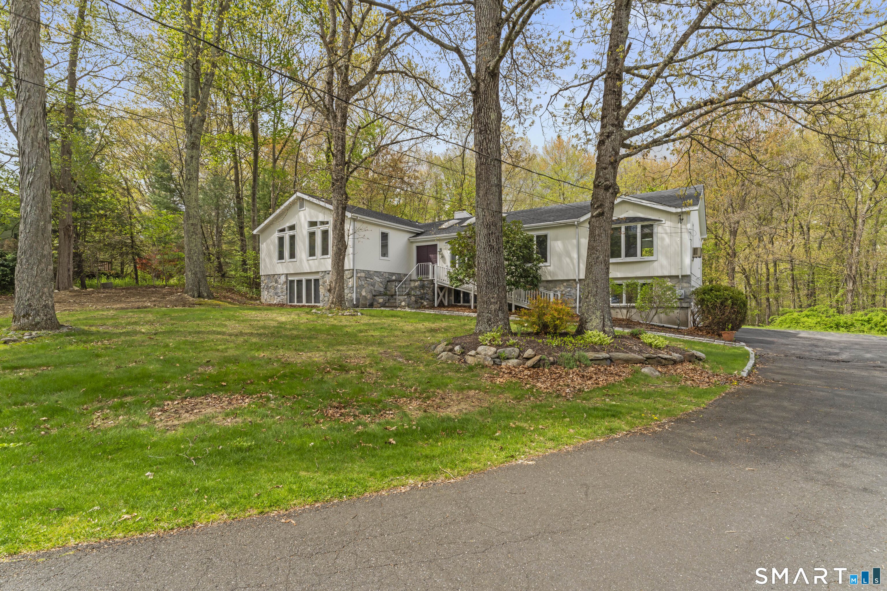 89 Cranbury Drive, Trumbull, CT 06611 | For Sale at $998,000