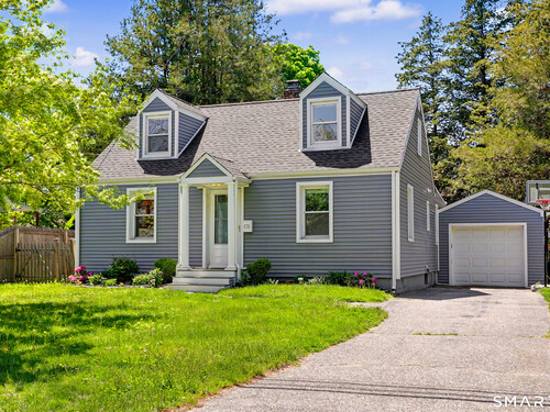  single family home for sale located at 175 School Street, Fairfield, CT 06824