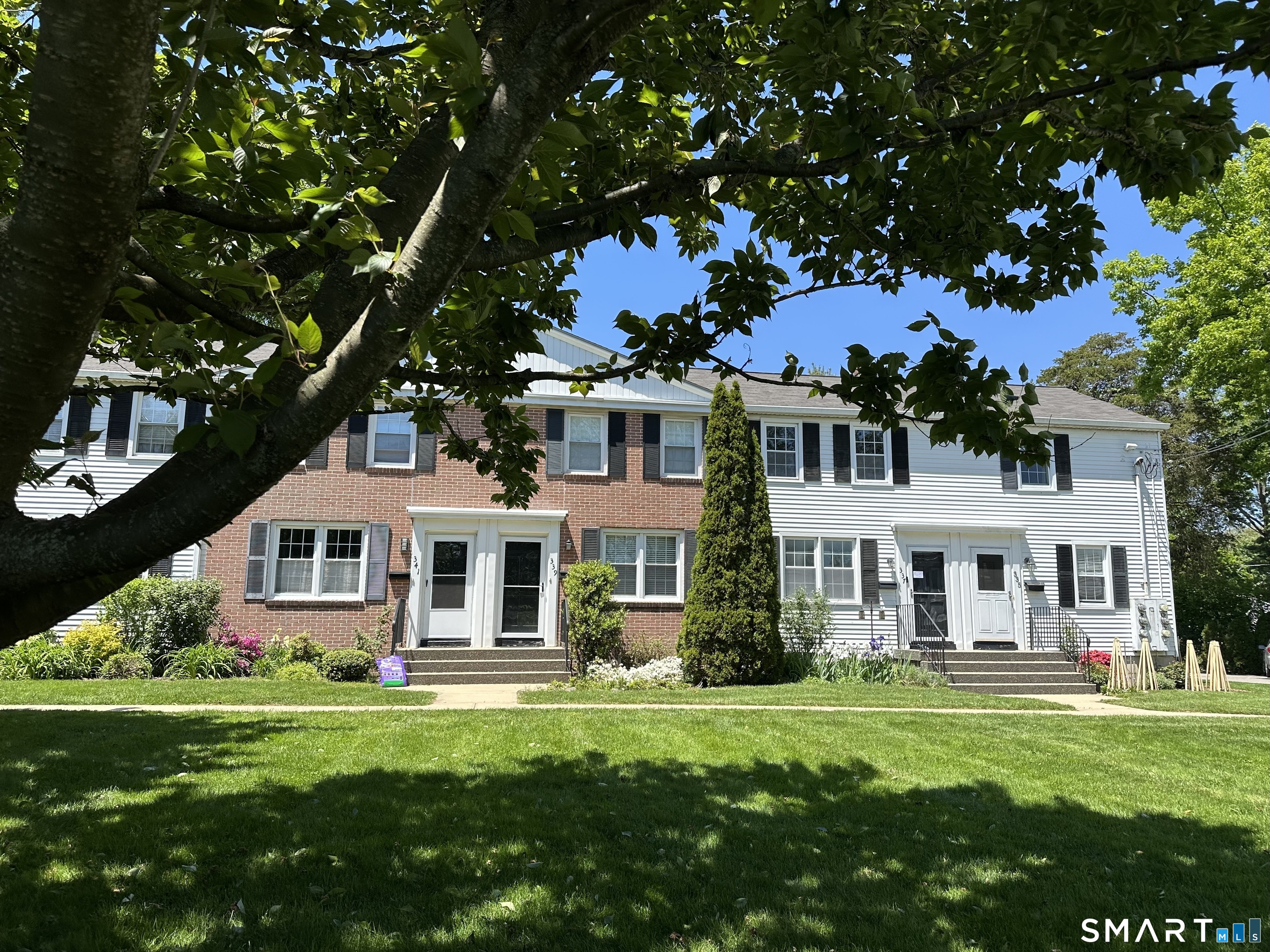 337 Sylvan Knoll Road, Stamford, CT 06902 | For Sale at $319,900