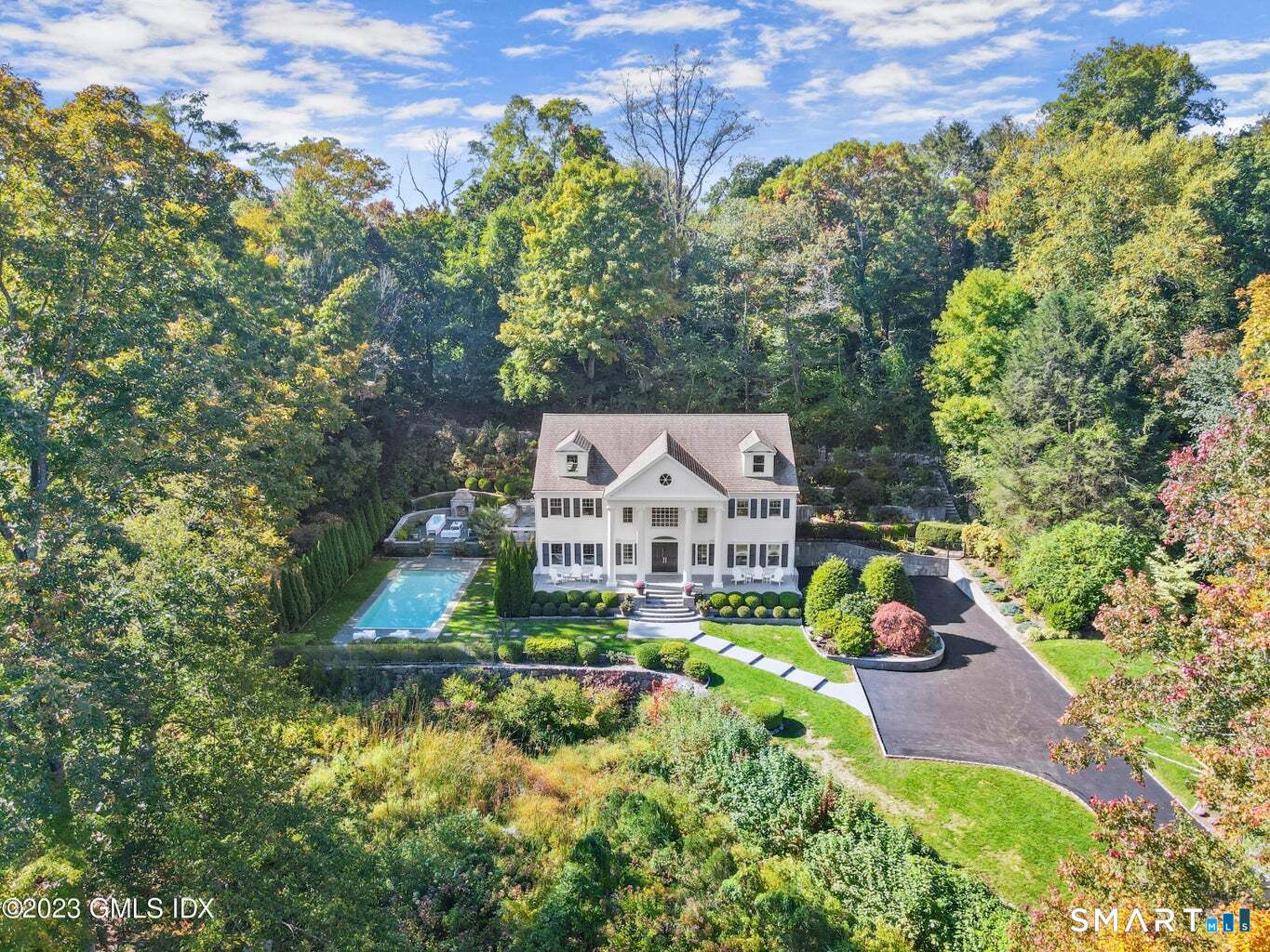 26 Round Hill Road, Greenwich, CT 06830 | For Sale at $5,850,000