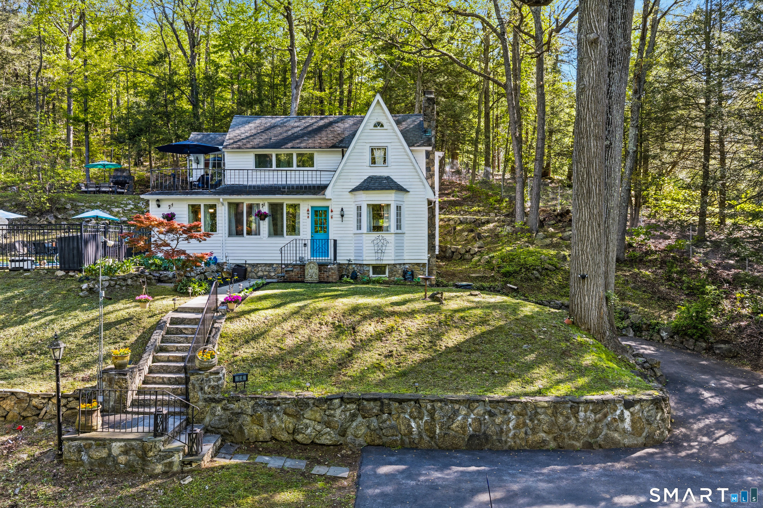 14 Rocky Hill Road, New Fairfield, CT 06812 | For Sale at $525,000