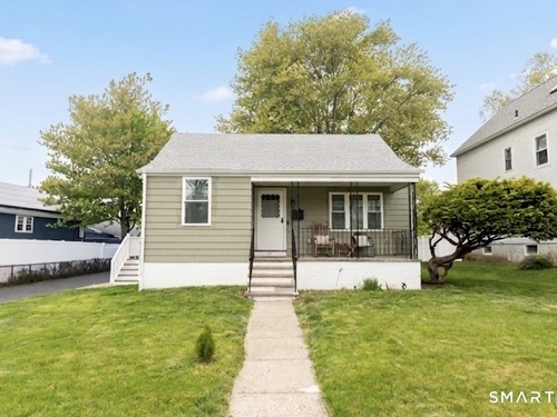  single family home for sale located at 121 Victory Street, Stratford, CT 06615