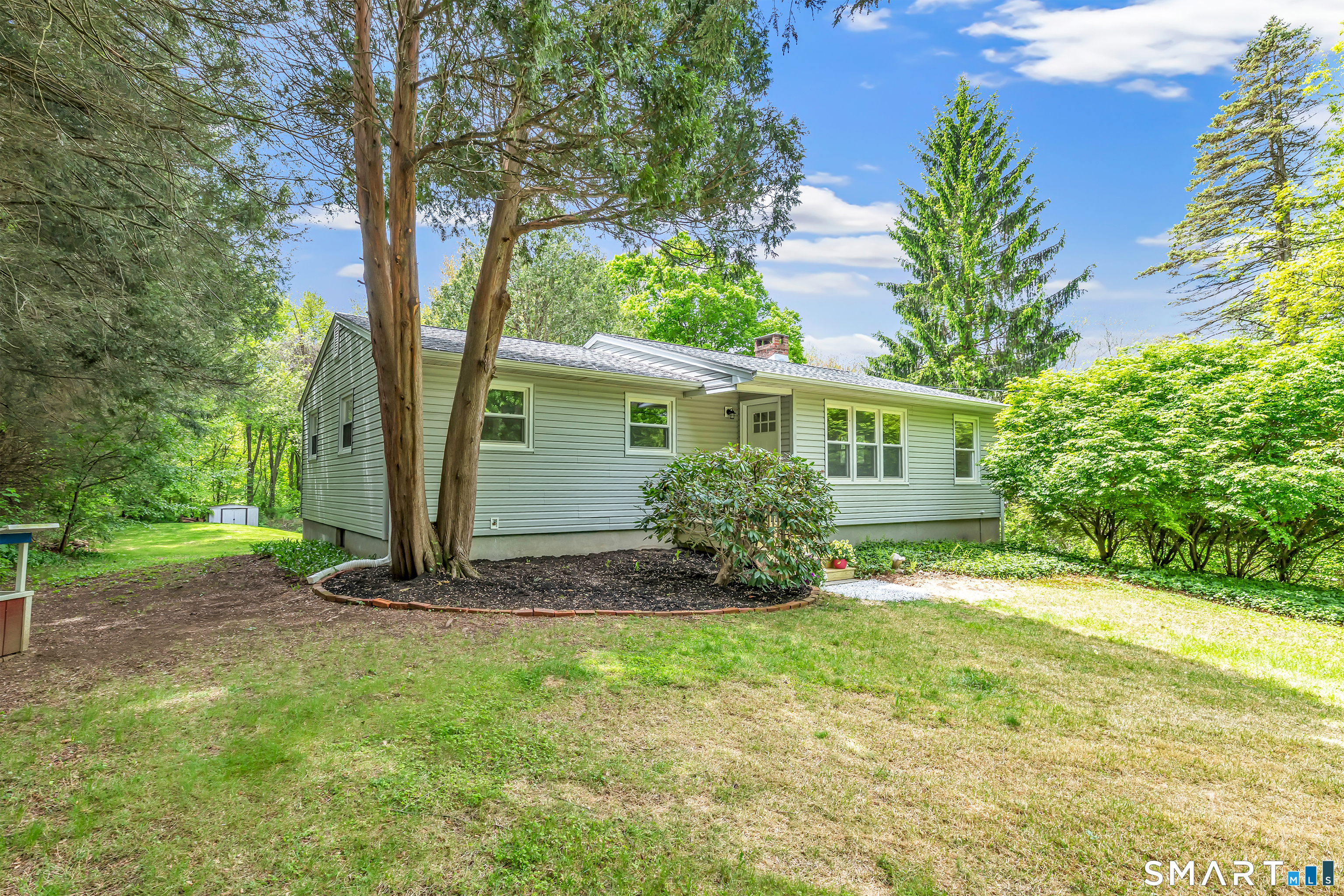 7 Longview Road, Newtown, CT 06482 | For Sale at $550,000