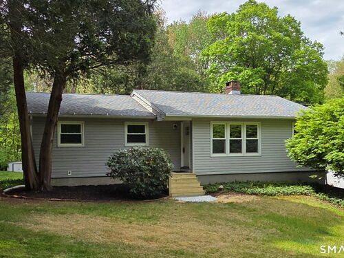  single family home for sale located at 7 Longview Road, Newtown, CT 06482