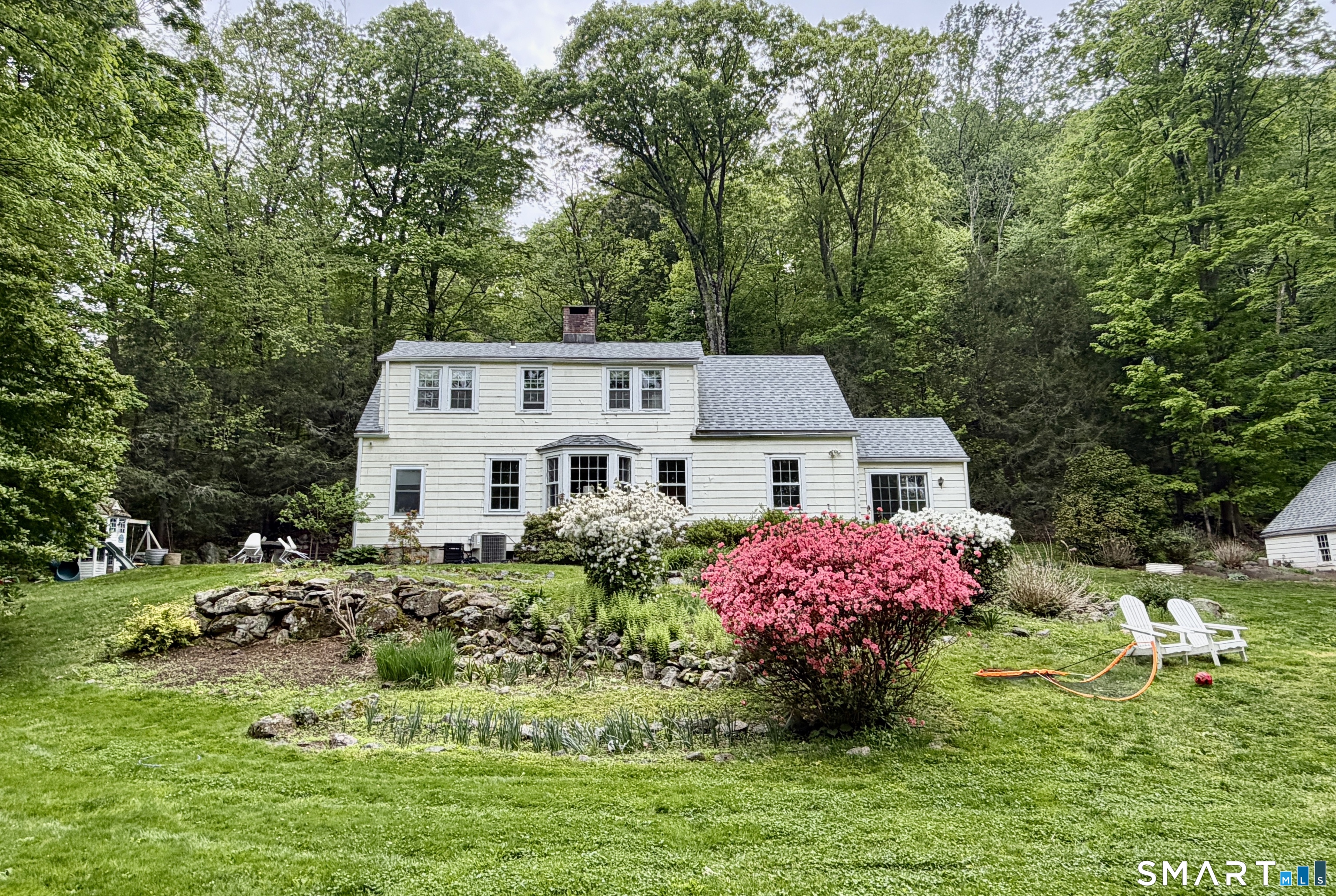 18 Cartbridge Road, Weston, CT 06883 | For Sale at $869,000