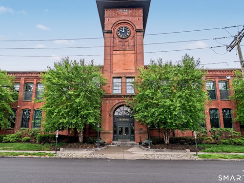  condo home for sale located at 25 Grand Street, 138, Norwalk, CT 06851