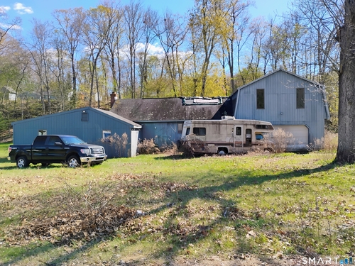  single family home for sale located at 5 Todds Road, Newtown, CT 06482