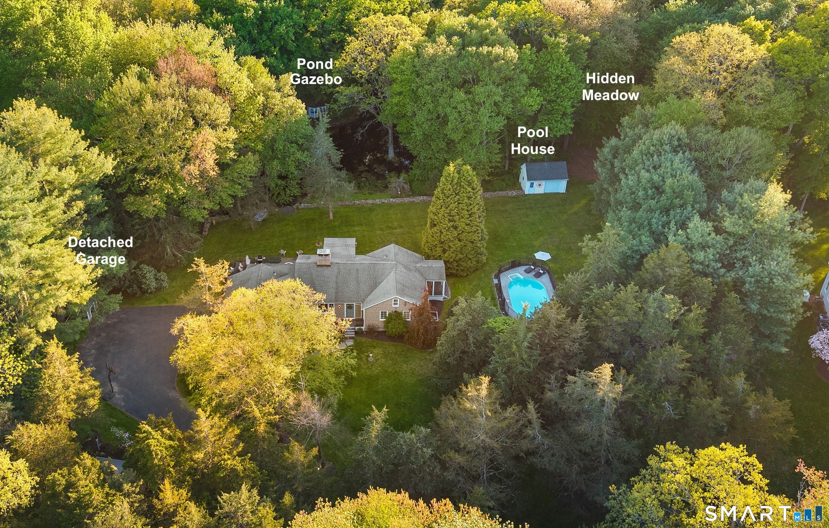 399 North Park Avenue, Easton, CT 06612 | For Sale at $989,000