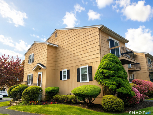  townhouse condo for sale located at 11 Deer Run, 11, Bethel, CT 06801