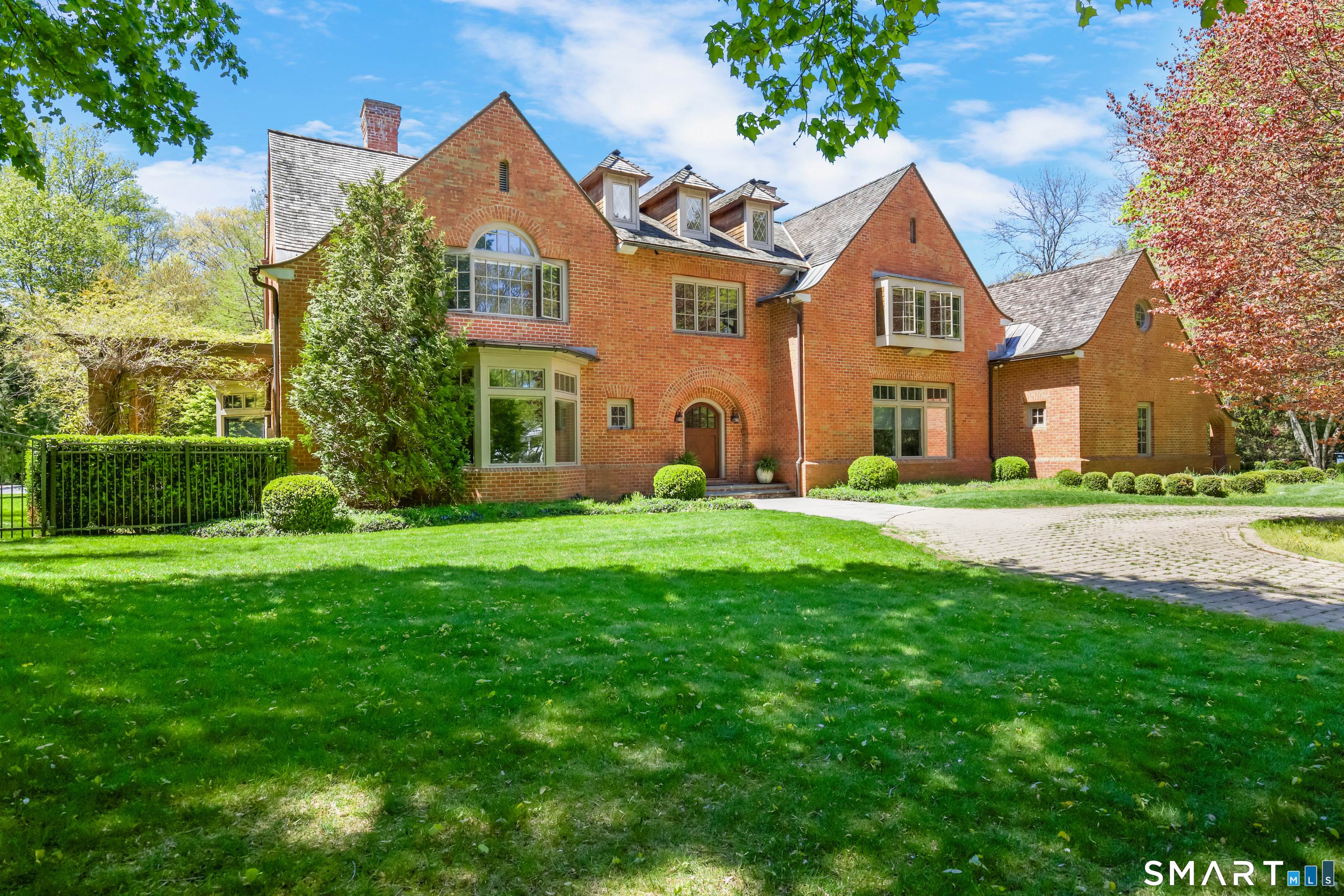 21 Daniel Court, Westport, CT 06880 | For Sale at $4,700,000