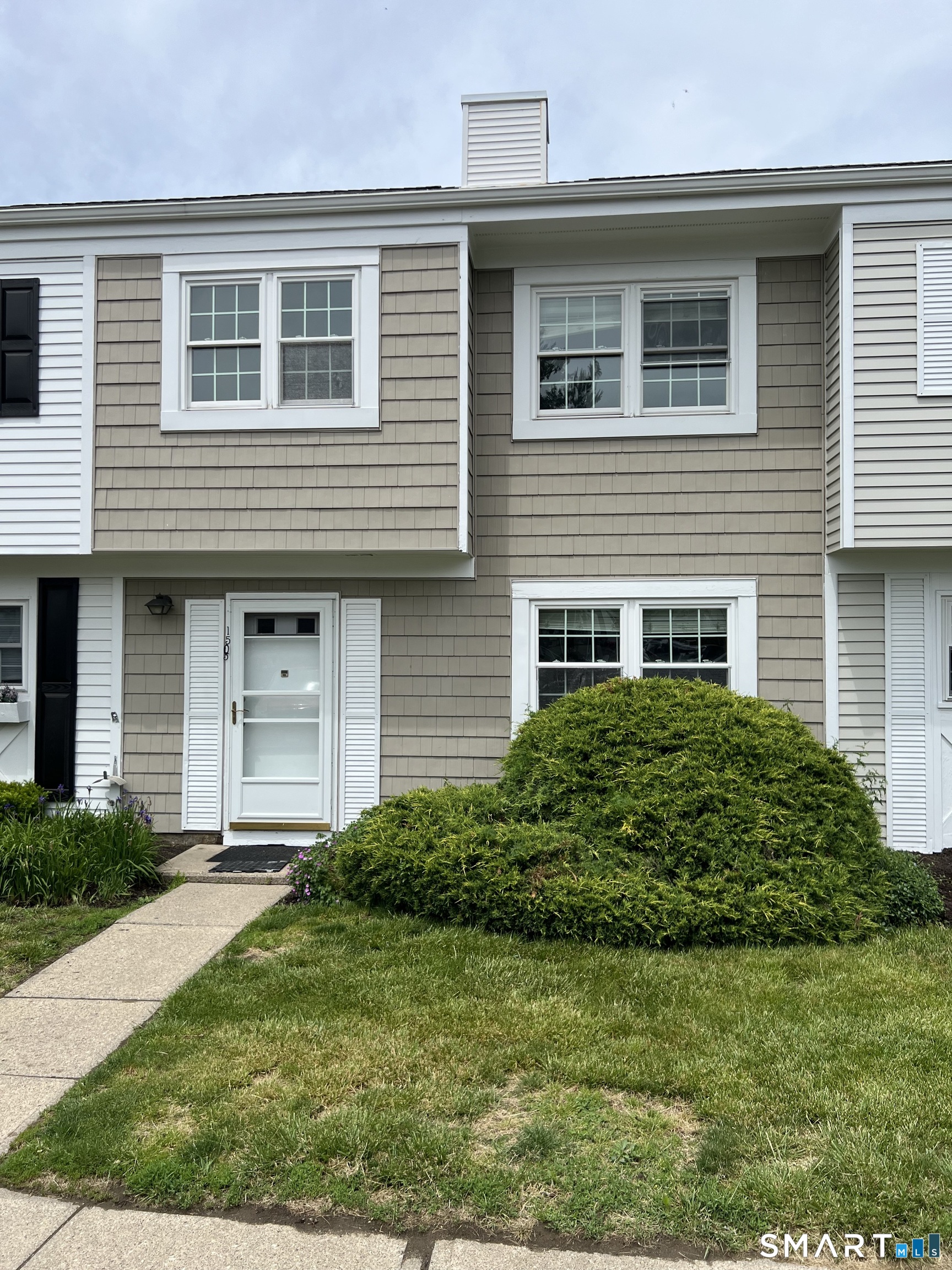 93 Park Avenue, 1505, Danbury, CT 06810 | For Sale at $395,000