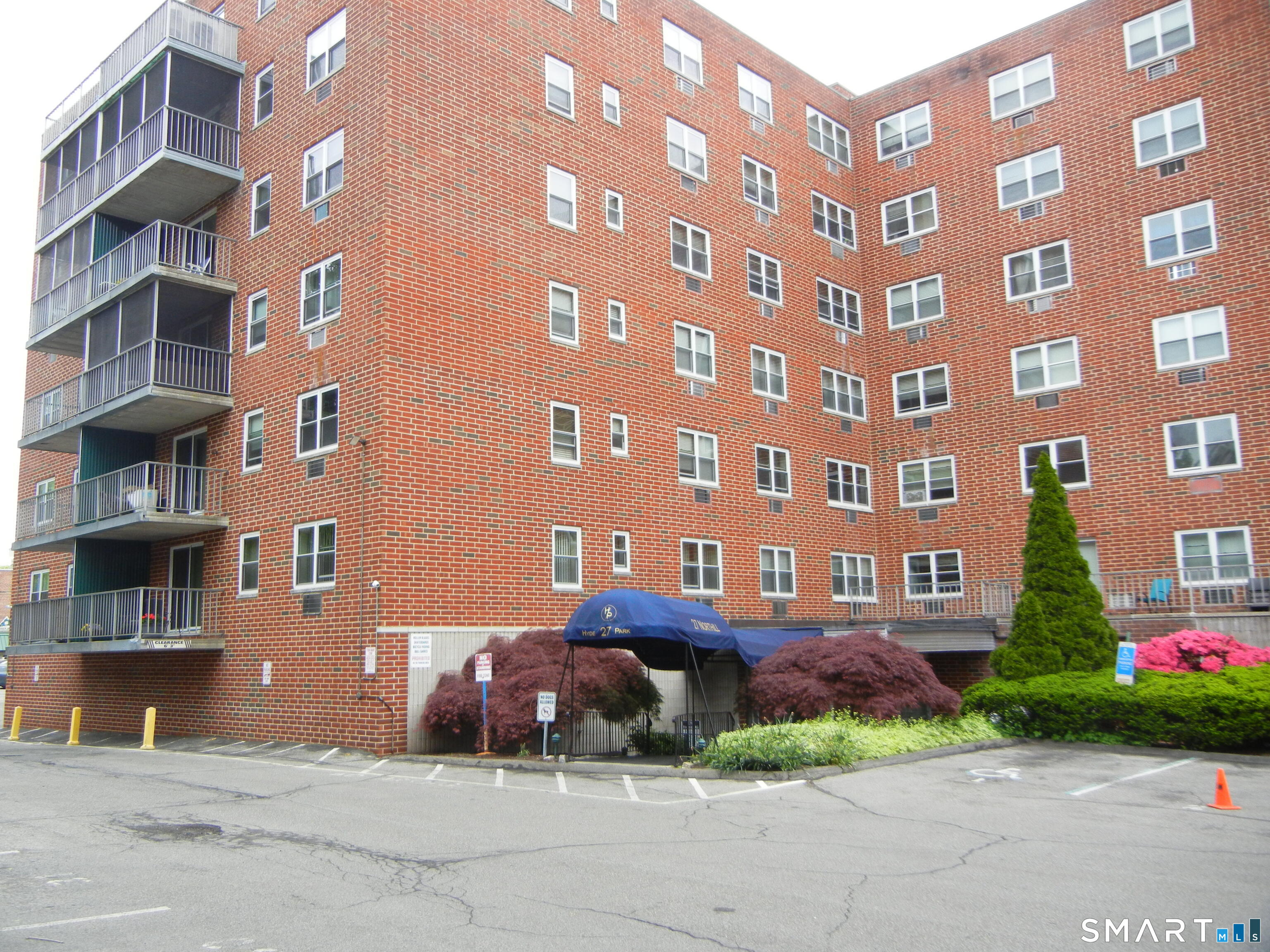 27 Northill Street, 1p, Stamford, CT 06907 | For Sale at $299,000