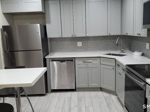 condo home for sale located at 97 Richards Avenue, aa4, Norwalk, CT 06854