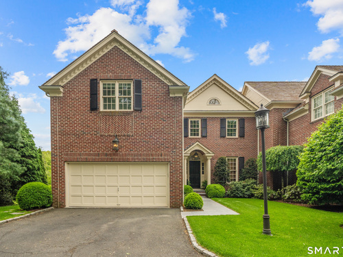  townhouse condo for sale located at 36 Richmond Hill Road, New Canaan, CT 06840