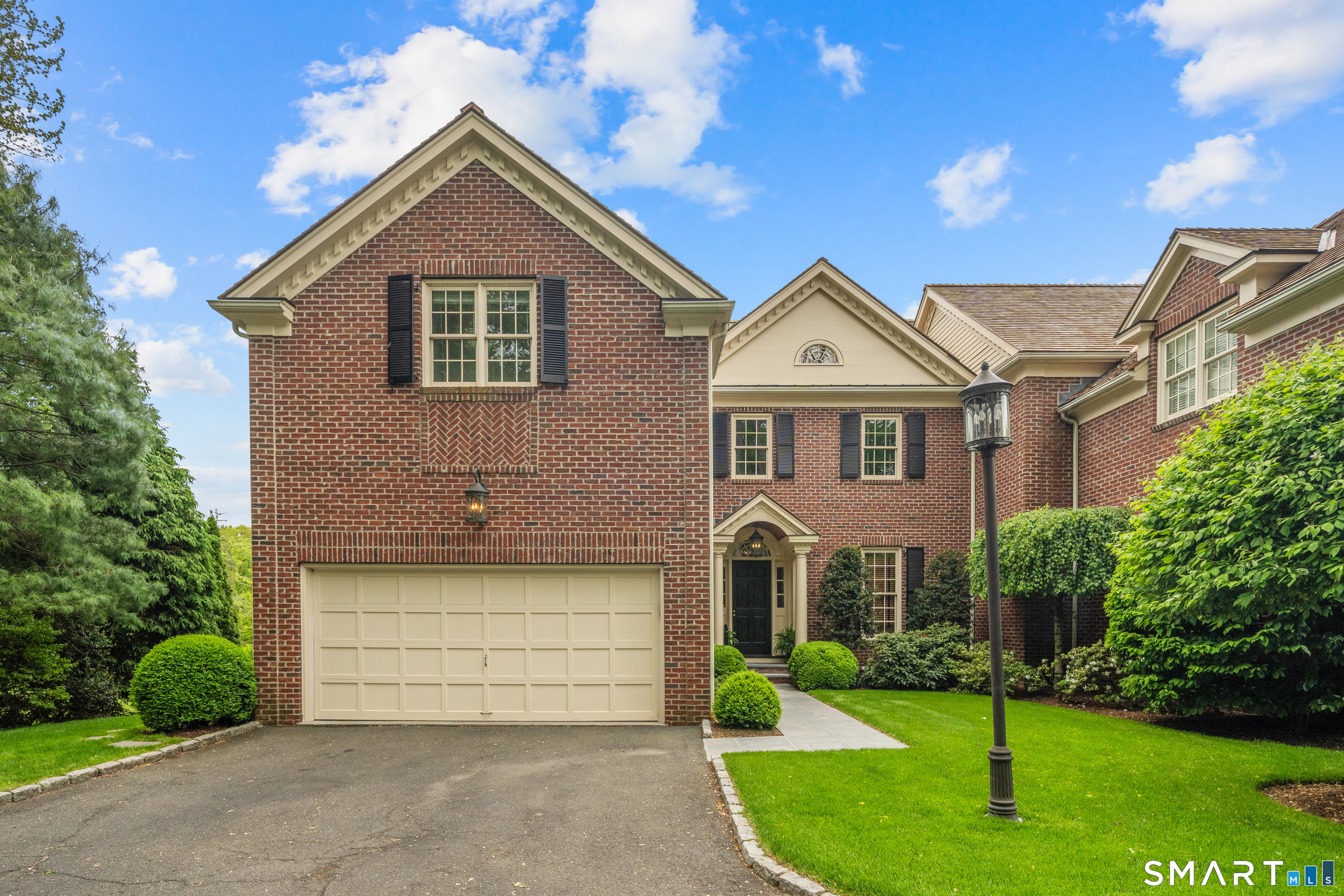 36 Richmond Hill Road, New Canaan, CT 06840 | For Sale at $3,395,000