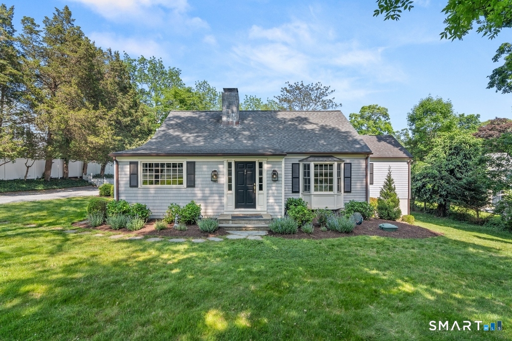 28 East Lane, Darien, CT 06820 | For Sale at $1,695,000