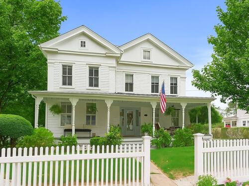  single family home for sale located at 215 Old Post Road, Fairfield, CT 06824